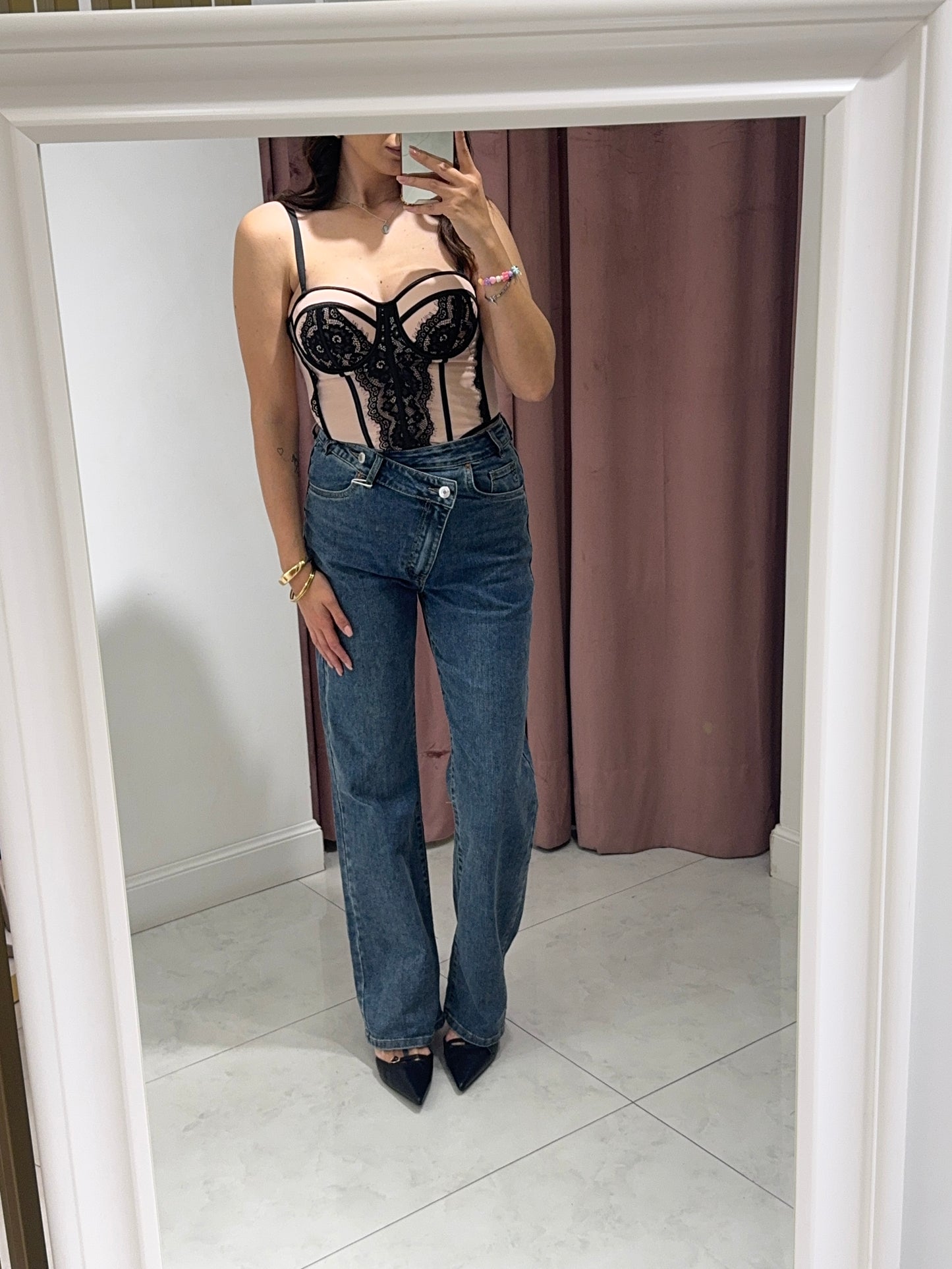 jeans palazzo con chiusura trasversale - sabbiato