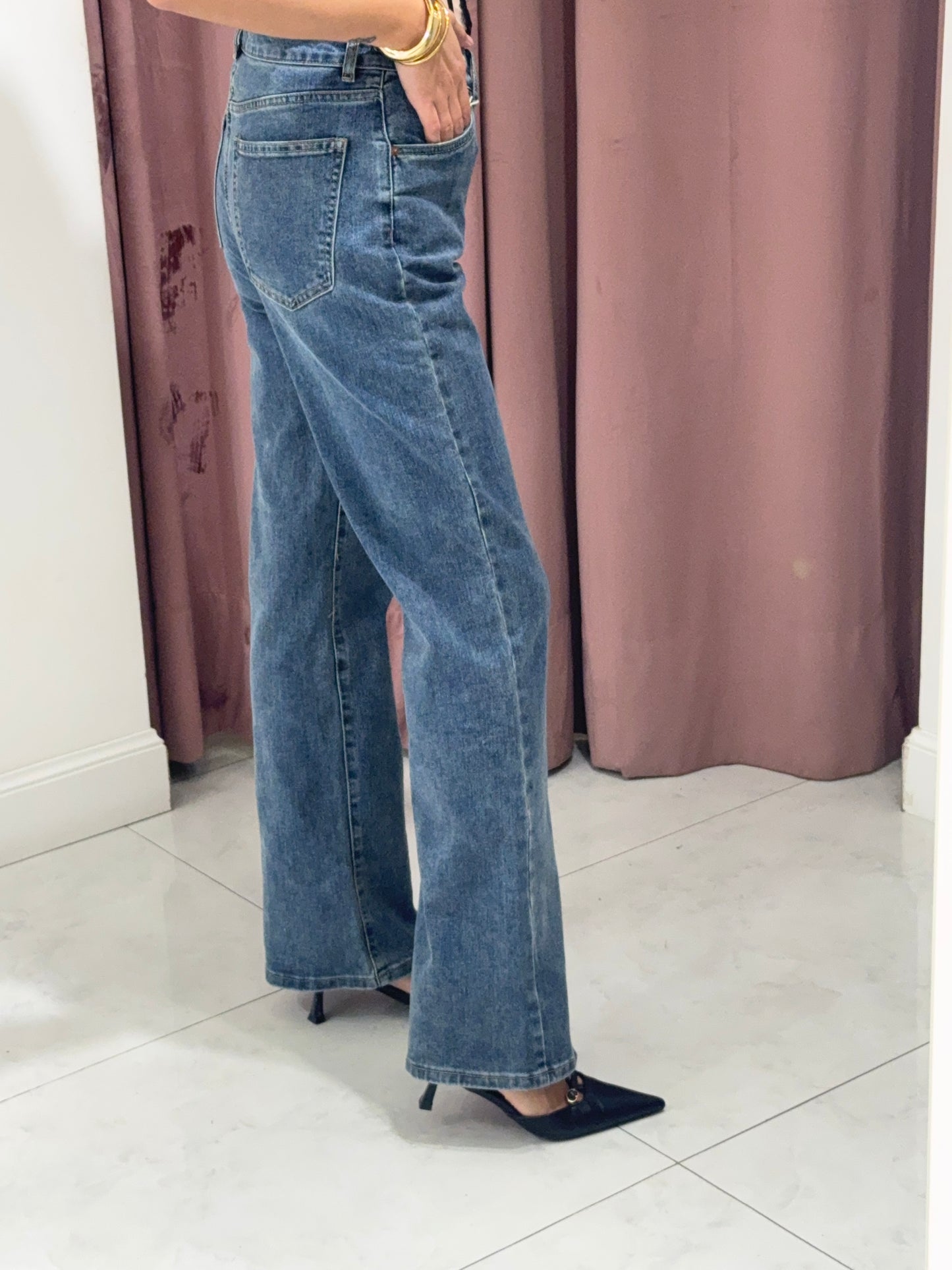 jeans palazzo con chiusura trasversale - sabbiato