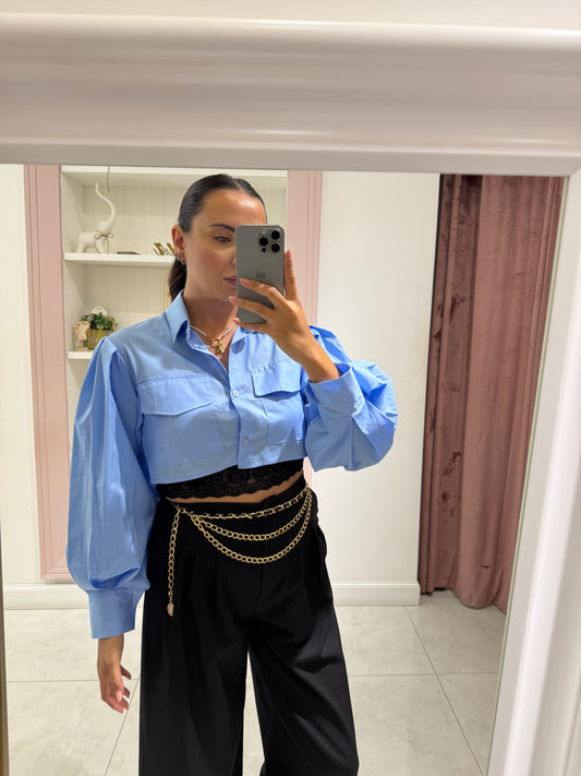 Camicia crop con maniche a sbuffo - azzurro