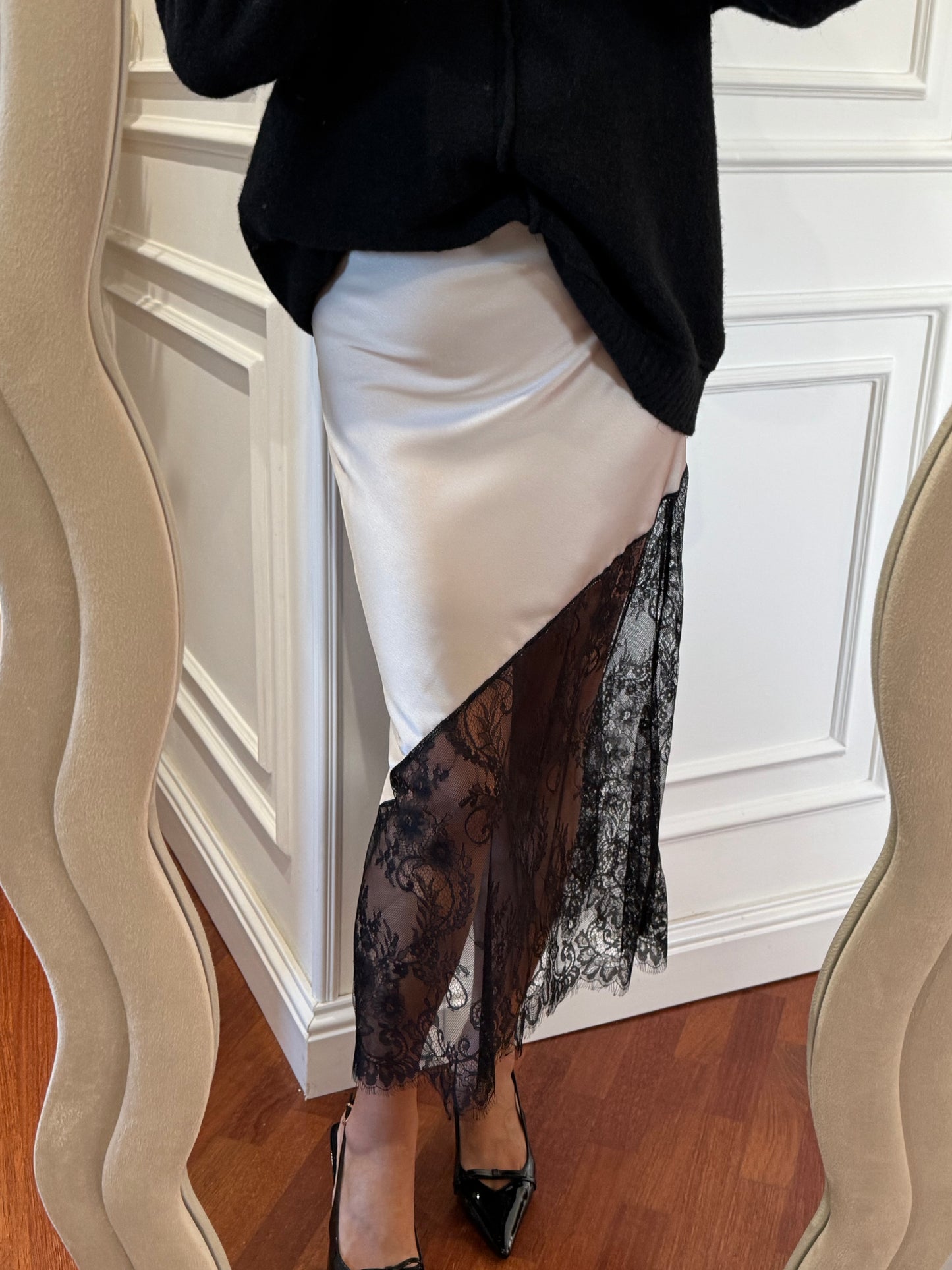 Gonna satin asimetrica con pizzo - champagne