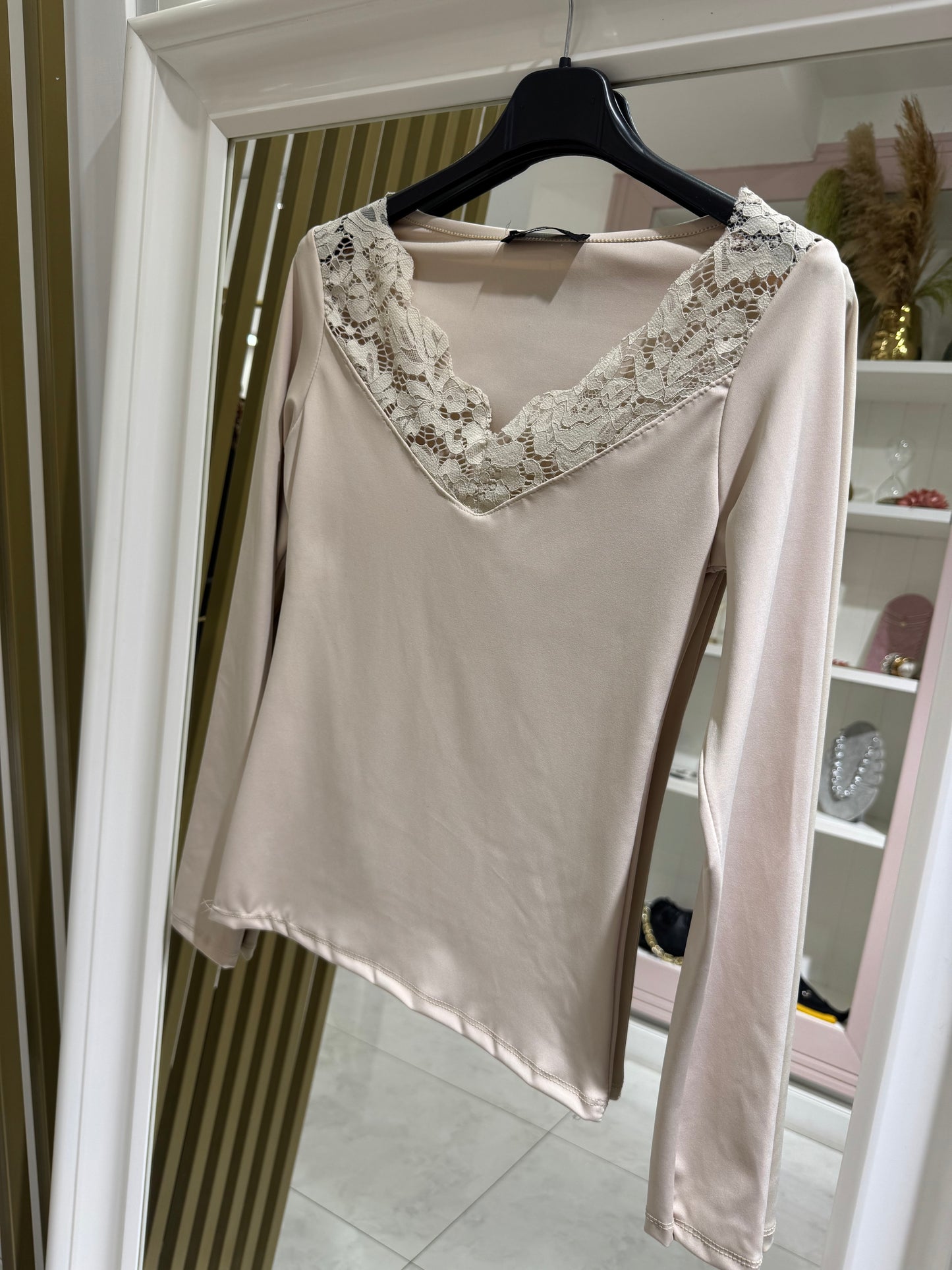 Maglia in lycra con pizzo