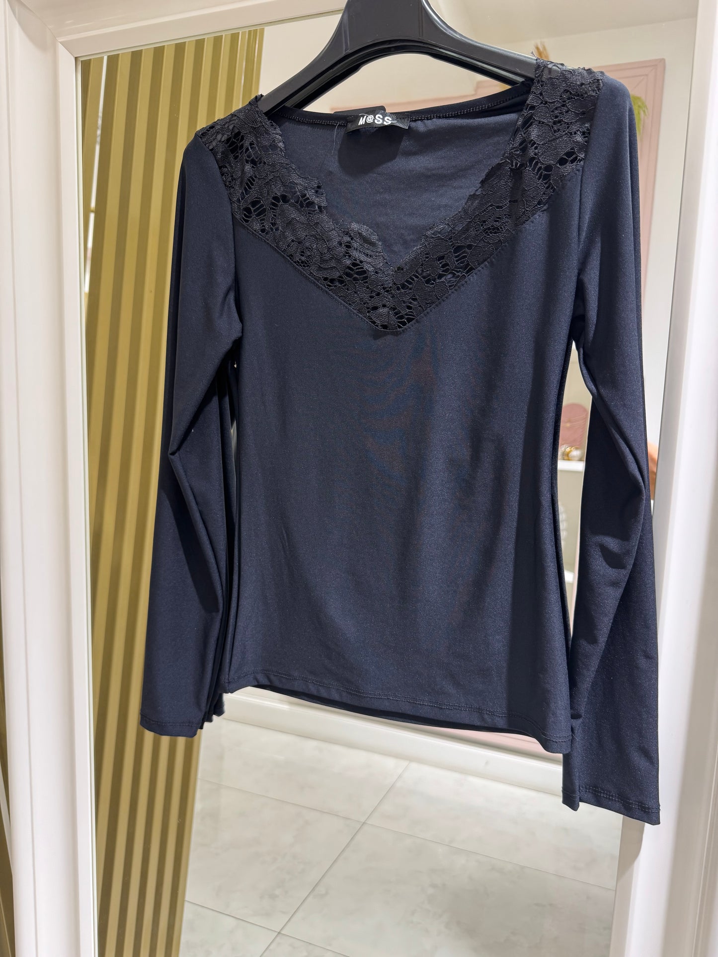 Maglia in lycra con pizzo