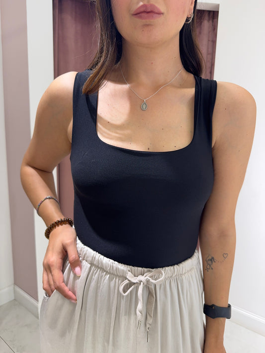 Body basic scollo quadrato - nero