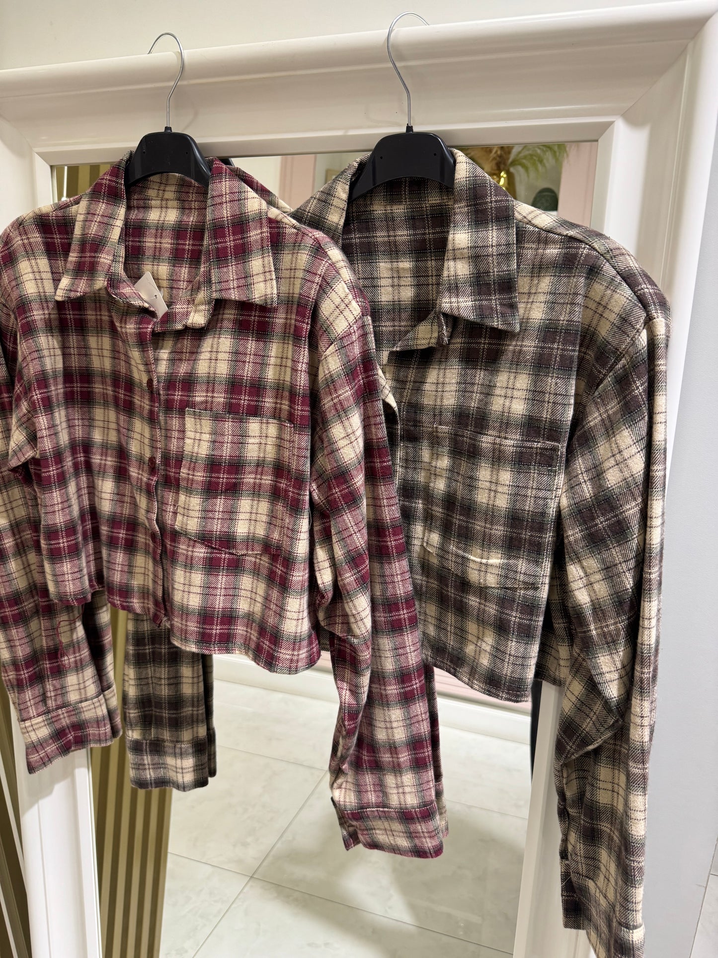 Camicia crop con spalline strutturate - fantasia check