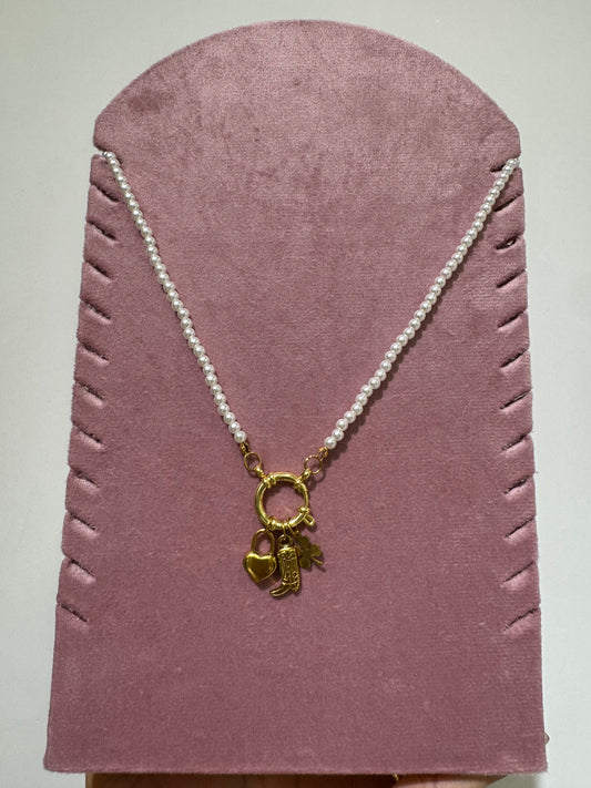 Collana limited  perle con charms